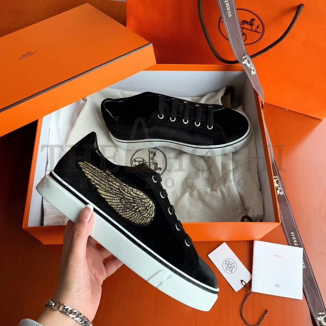 H**me5 Velvet Sneakers In Black Velvet With Embroidered Wing Patch Master Quality