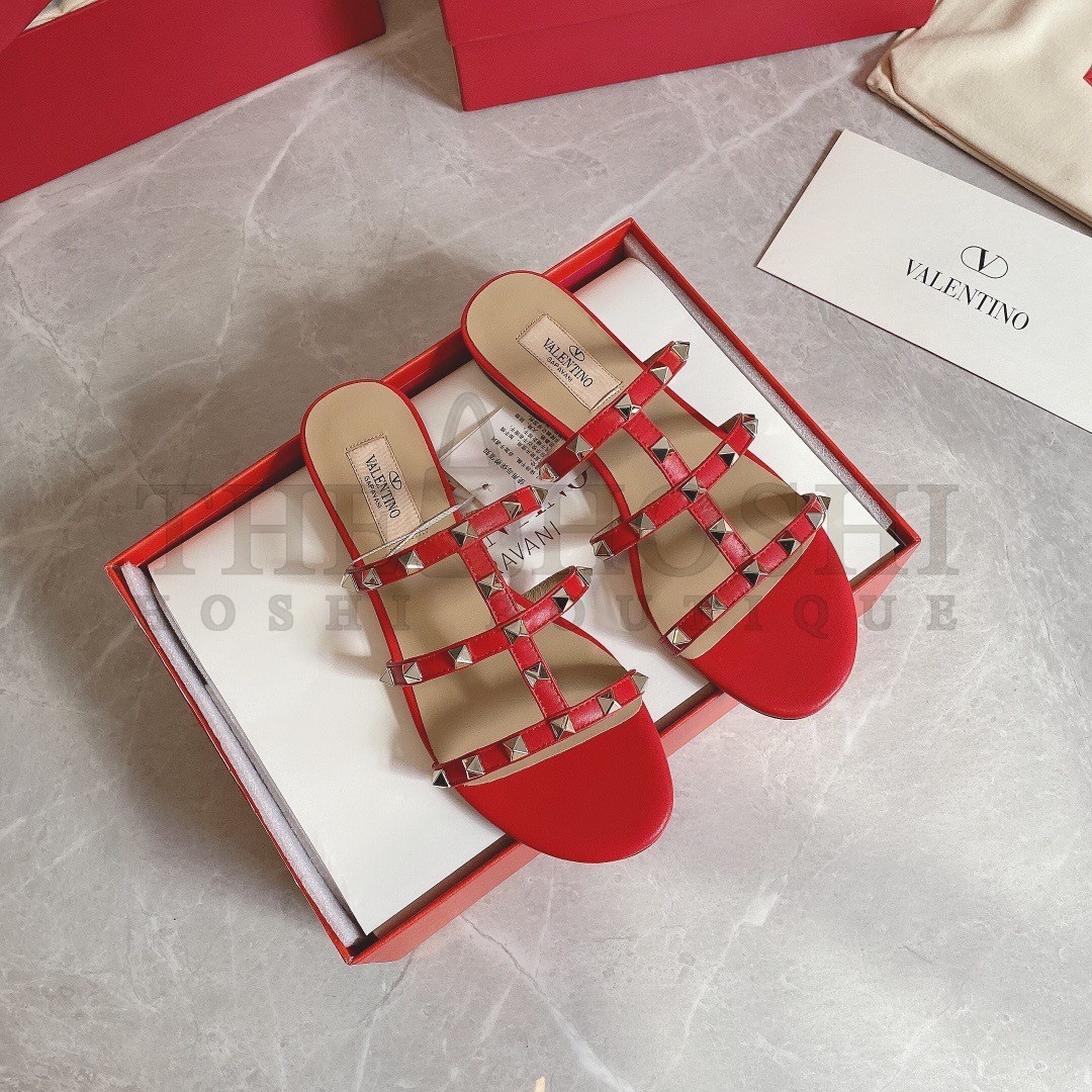 Va1e*ntin0 Garavani Rockstud Flat Sandals In Red Calfskin Master Quality