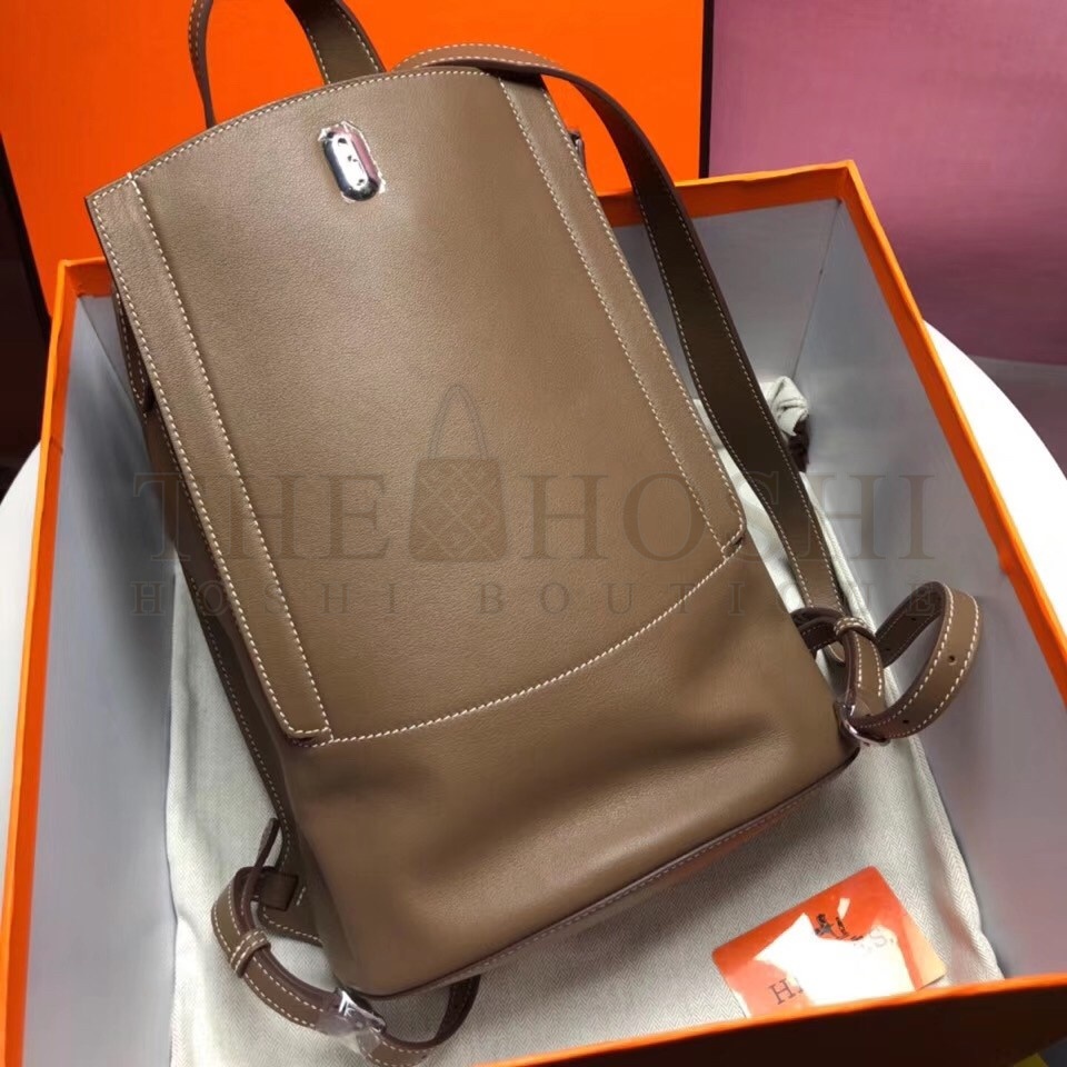 H**me5 GR24 Backpack In Taupe Swift Calfskin Master Quality