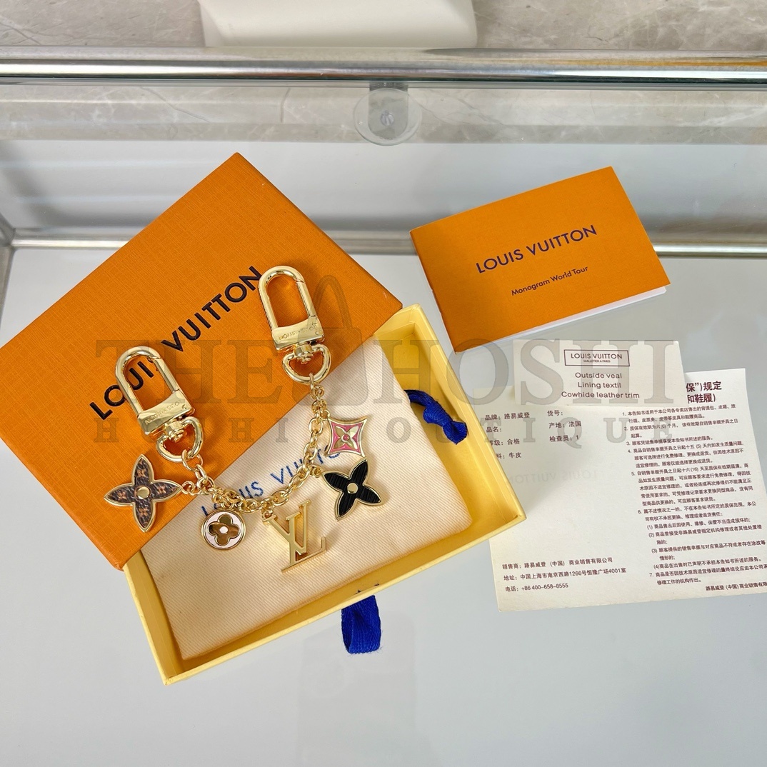 L0vis Vvtt0n LV Spring Street Chain Keychain Gold Monogram Charm Master Quality