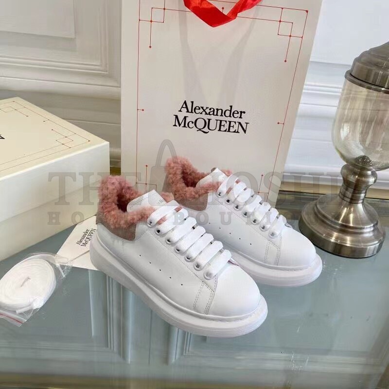 A1exa*der Mcqv*en Women