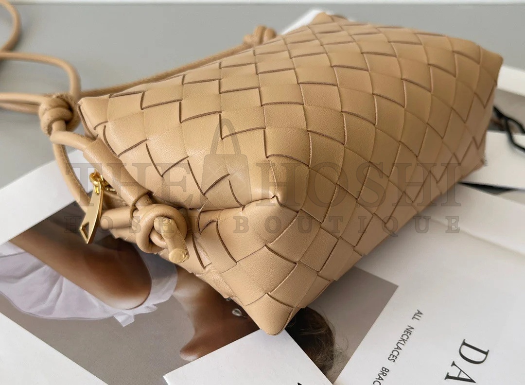 B0tt*ga Ven*ta Loop Mini Bag In Almond Intrecciato Lambskin Master Quality