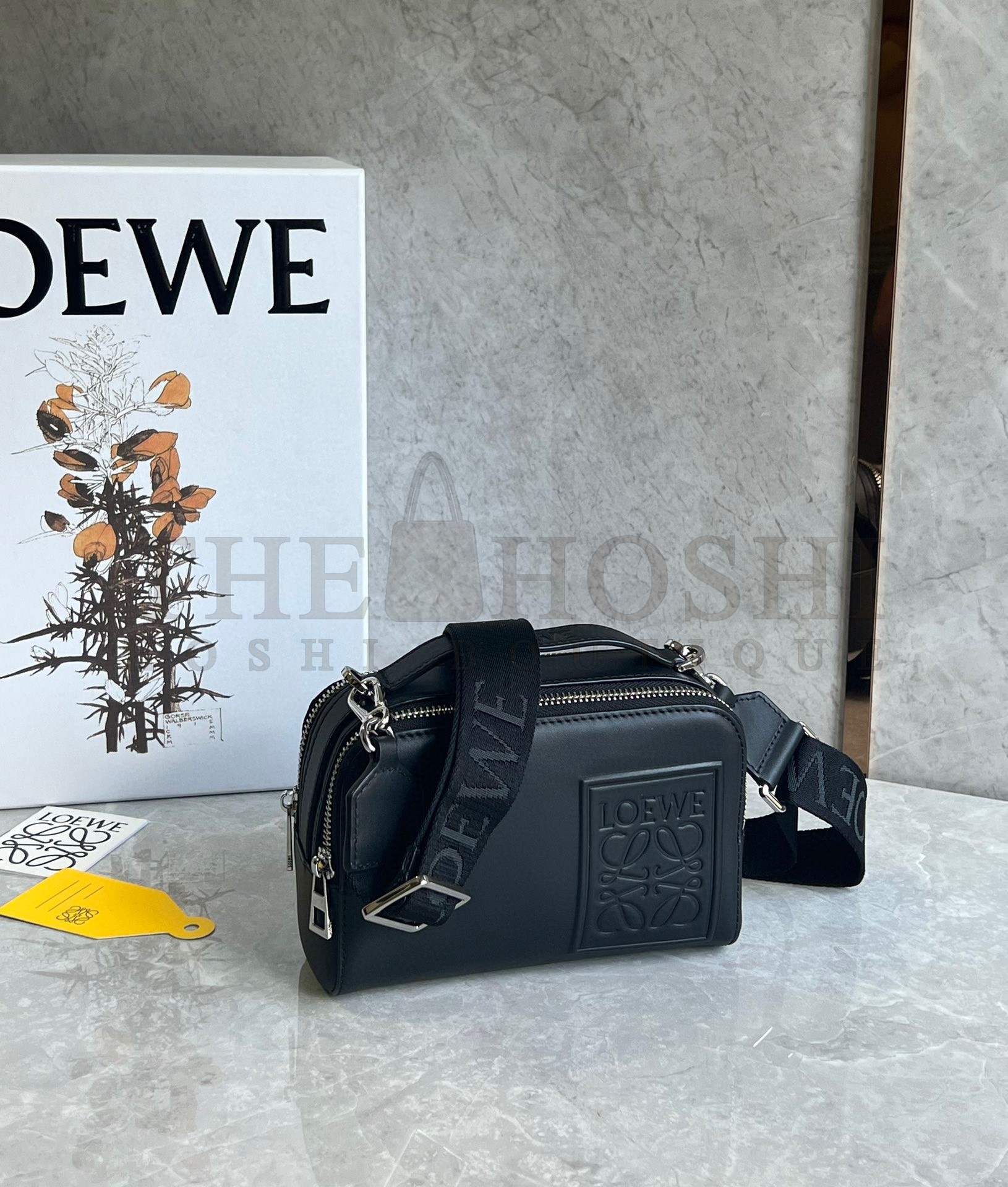 L0ew* Mini Camera Crossbody Bag in Black Calfskin Master Quality