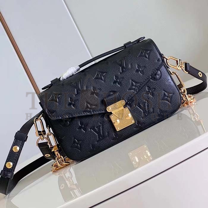 L0vis Vvtt0n LV Women Pochette Metis East West Bag Black Grained Cowhide Leather Master Quality