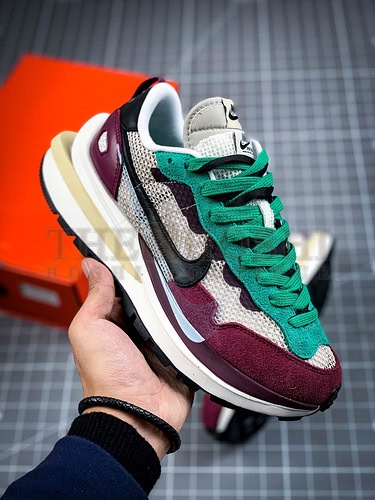 Sacai X Vaporwaffle Villain Red String/Black-Villain Red-Neptune Green Master Quality