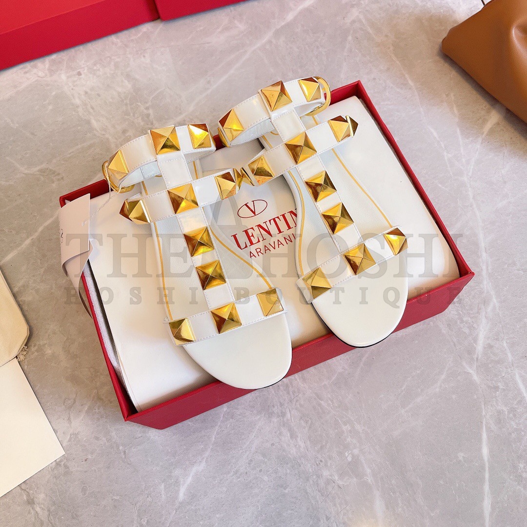 Va1e*ntin0 Roman Stud Flat Sandals In White Calfskin Master Quality