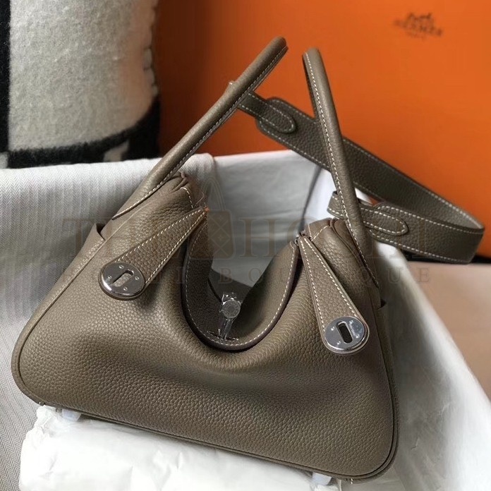 H**me5 Lindy 26cm Bag In Taupe Grey Clemence With PHW Master Quality