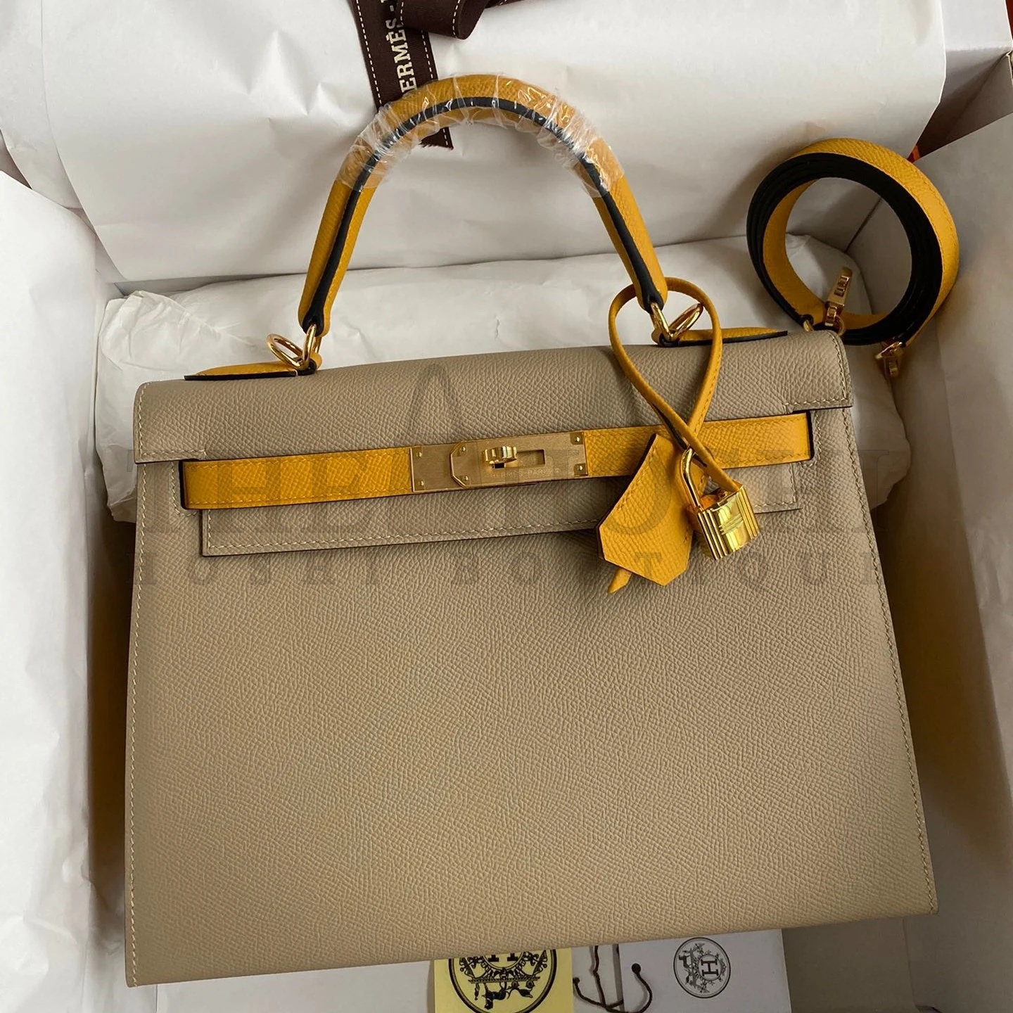 H**me5 Kelly Sellier 28 Bicolor Bag in Trench and Yellow Epsom Calfskin Master Quality
