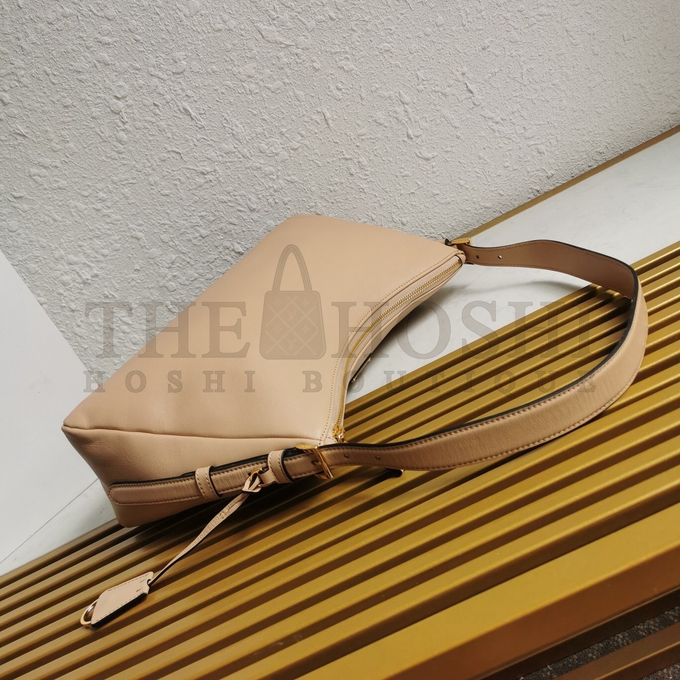Pra*a Aimee Large Shoulder Bag in Travertine Leather Master Quality