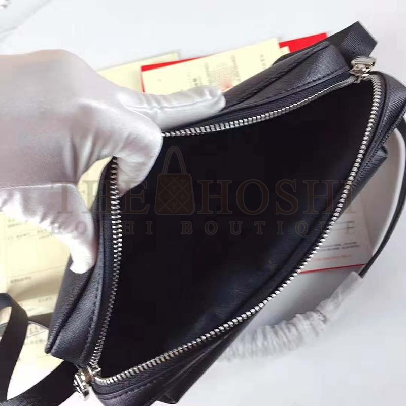 L0vis Vvtt0n LV Men Outdoor Messenger Bag in Taïga Leather with Monogram Canvas-Black Master Quality