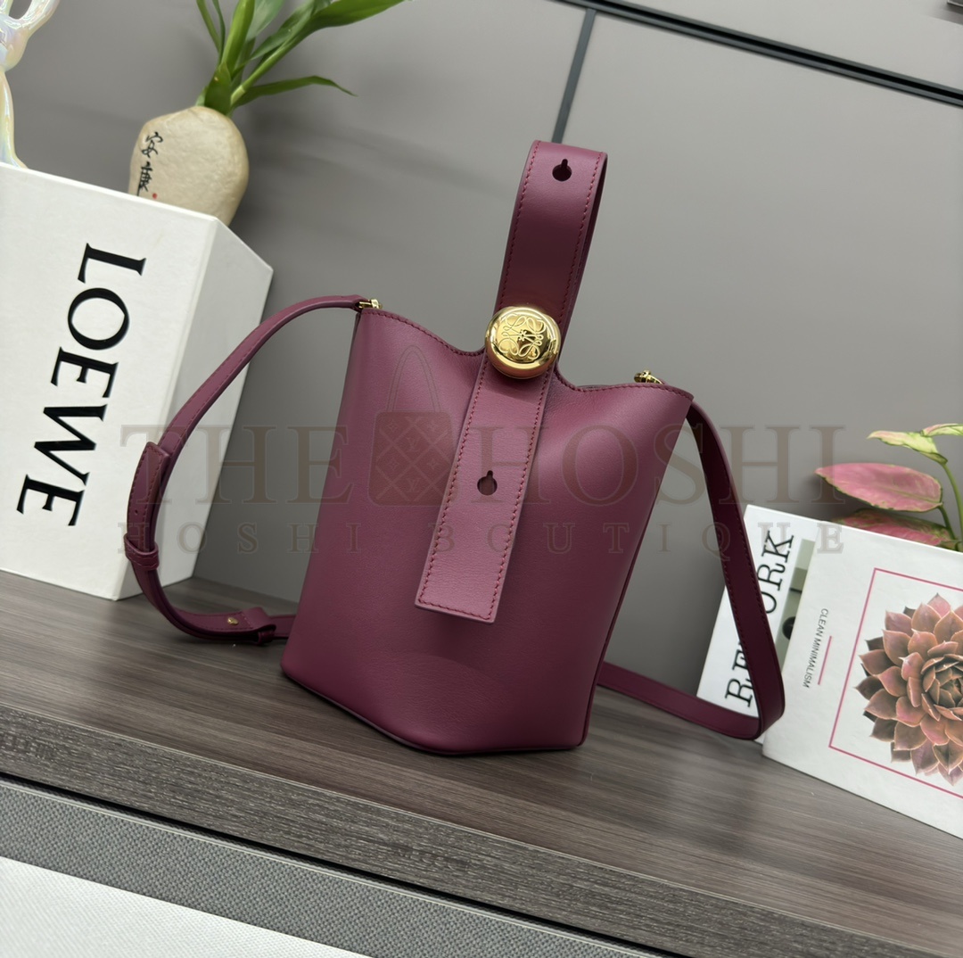 L0ew* Mini Pebble Bucket Bag in Calfskin Master Quality