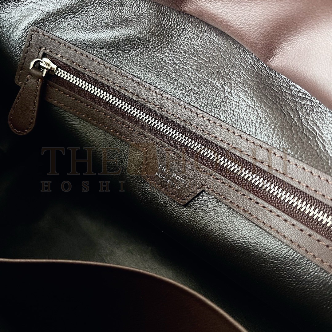 The R0w Terrasse Shoulder Bag in Burgundy Calfskin Master Quality