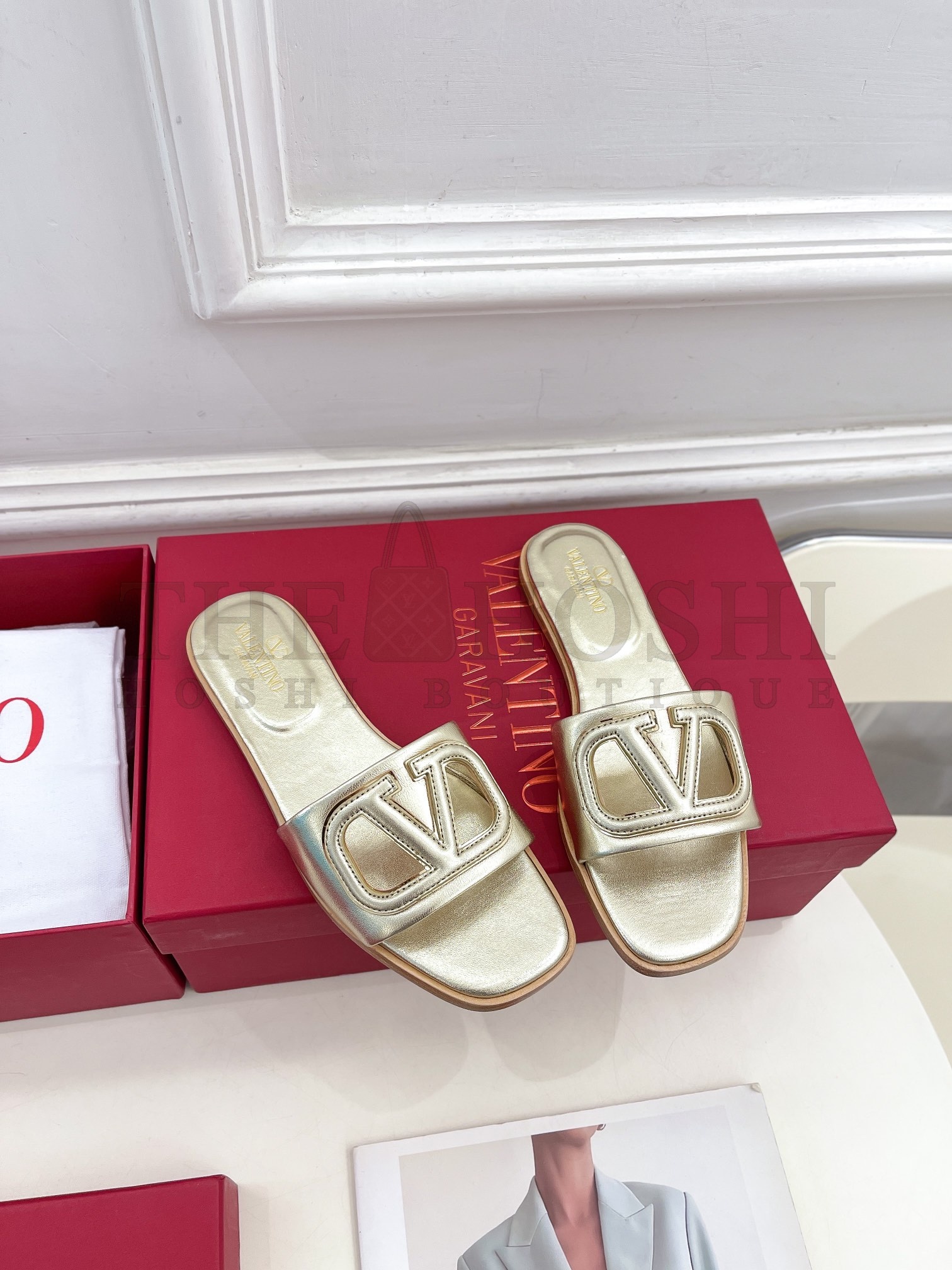 Va1e*ntin0 Garavani VLogo sandals Master Quality