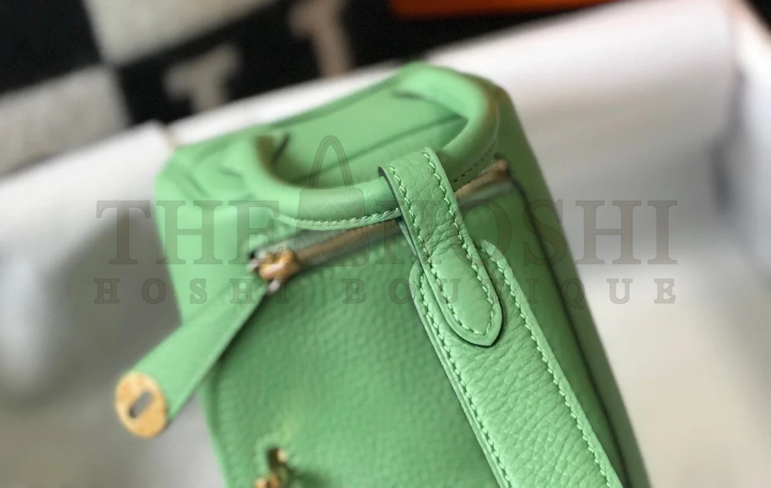 H**me5 Lindy Mini Bag In Vert Criquet Clemence Leather GHW Master Quality