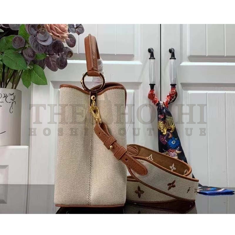 L0vis Vvtt0n LV Women Capucines MM Handbag Caramel Brown Taurillon Leather Canvas Master Quality