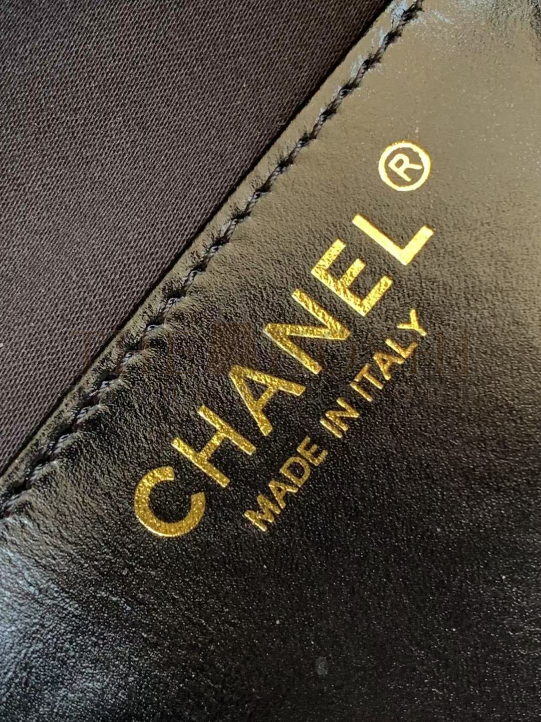 Ch**el 25C AS5293 Hobo Drawstring Bag Black Caviar Leather with Gold Chain 30x26x14cm Master Quality