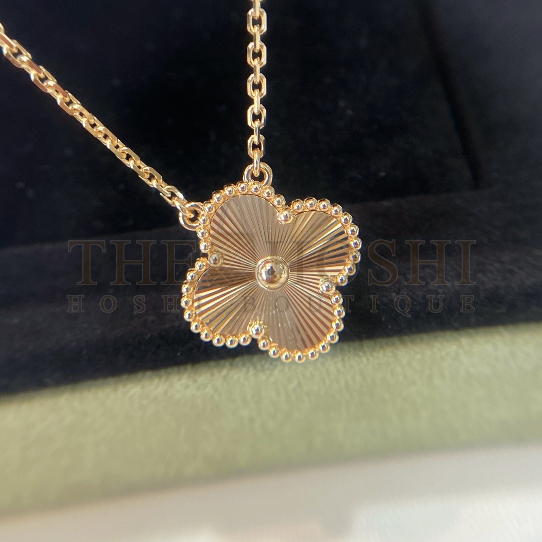V*n Cl**f Necklace Dupe, Gold Clover Leaf Necklace, with Logo, 925 Sliver & Gold-Plated Master Quality
