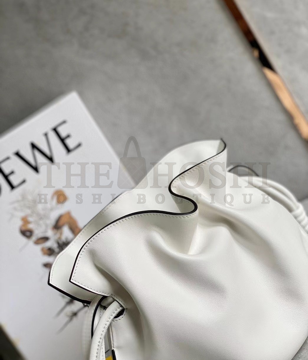 L0ew* Flamenco Clutch In White Nappa Leather Master Quality