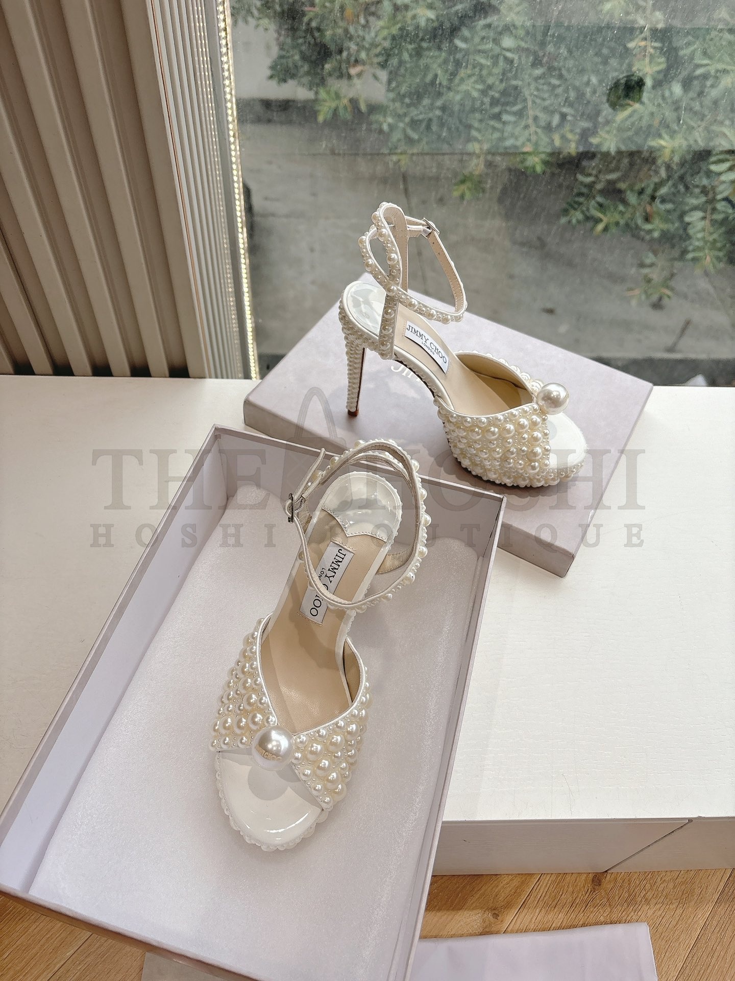 J1m*y Ch00 25SS Pearl-Embellished Platform Heels – Ivory Satin, Waterproof Sole, Custom Sizes 34–41 Master Quality