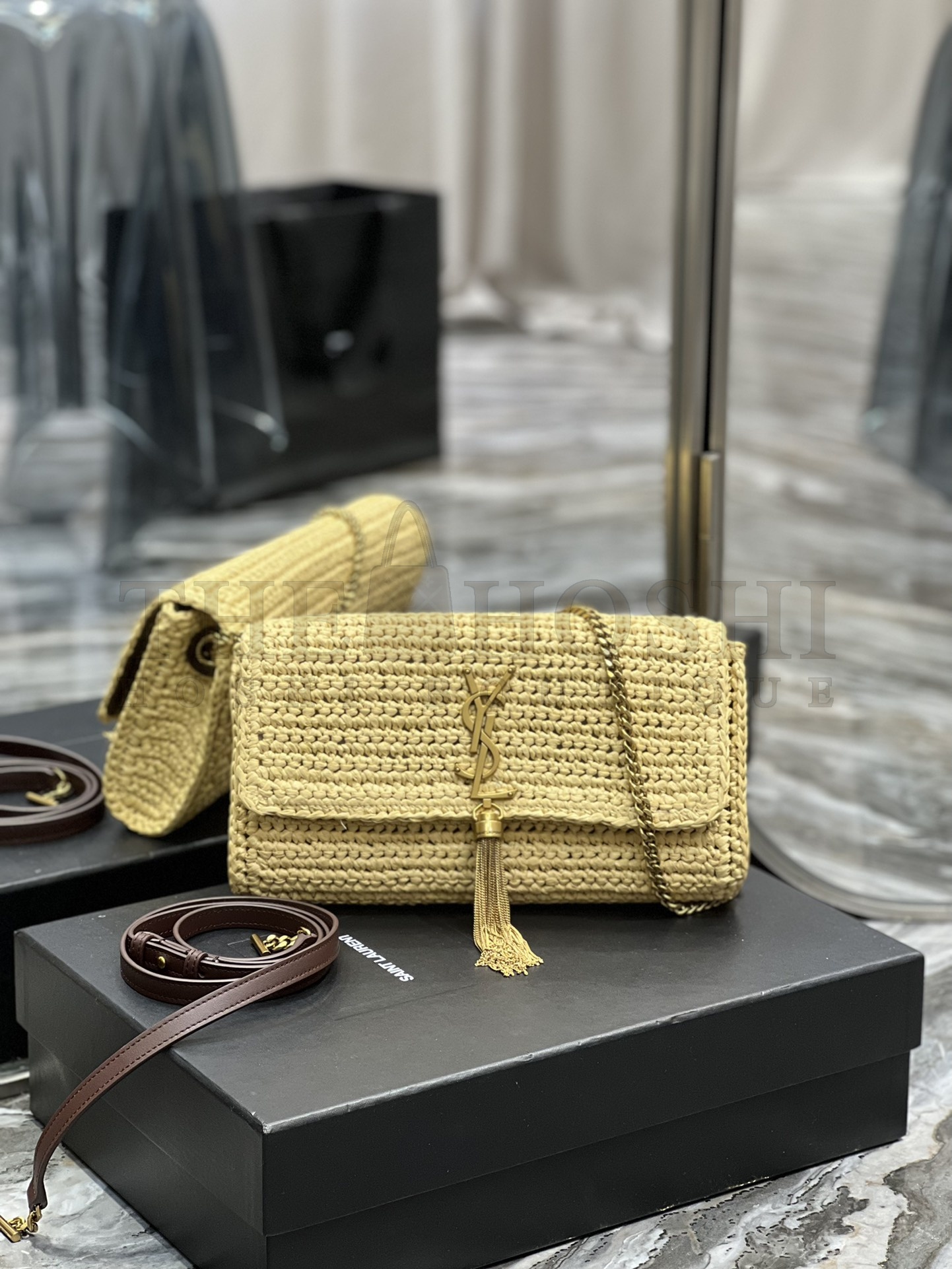 Sa1nt Lau*nt Y51 Kate Woven Shoulder Bag – Natural Raffia, Leather Strap, Size 26 x 13.5 x 4.5 cm Master Quality