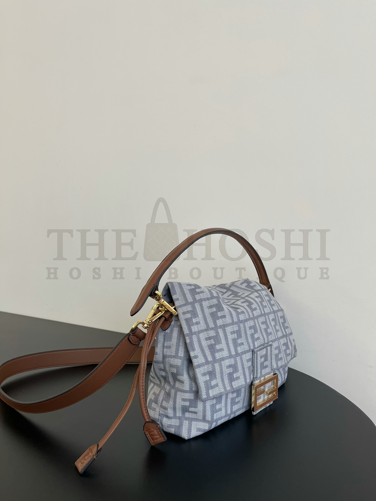 F**di Mama Embroidered Denim Shoulder Bag 26.5x18x8cm Master Quality