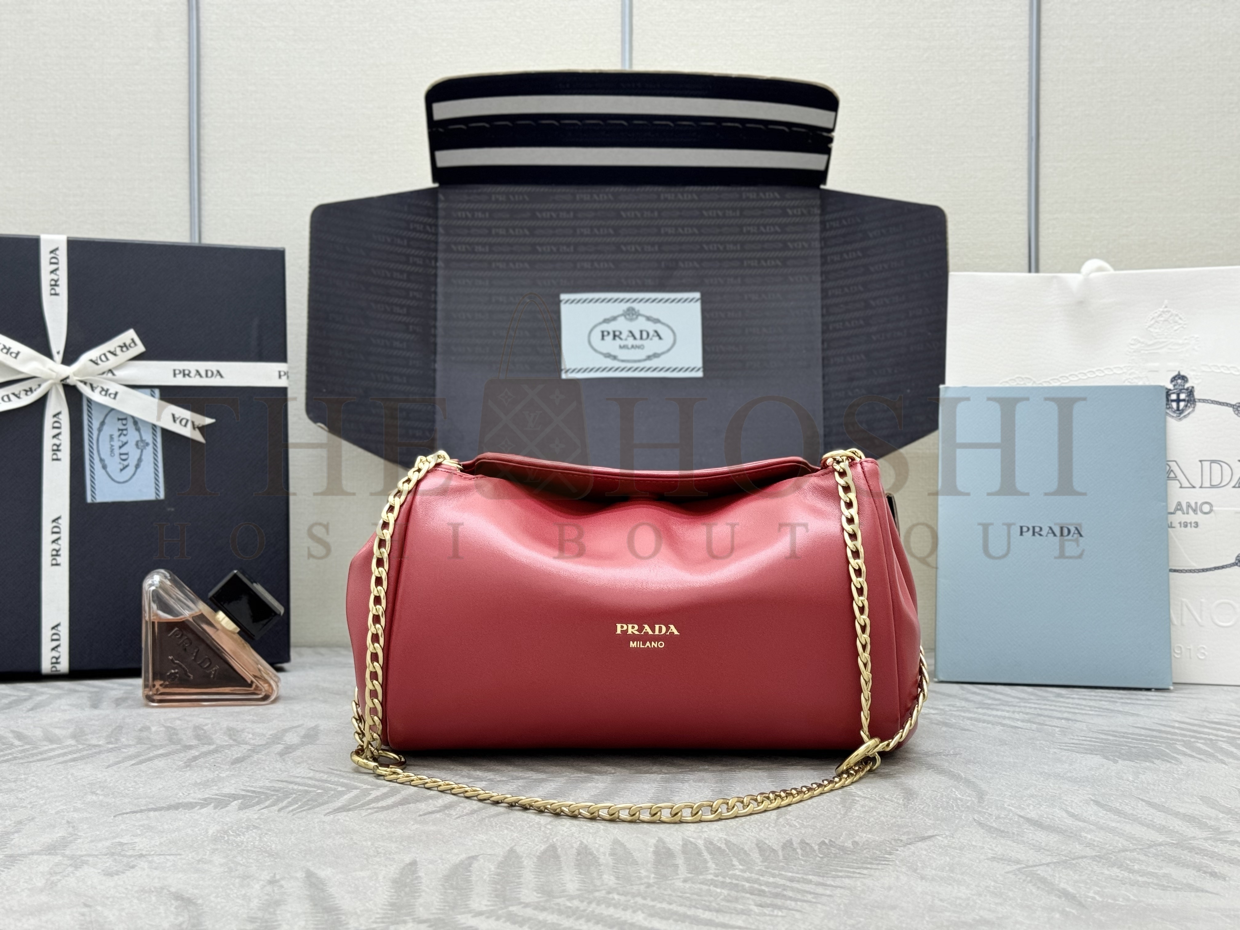 Pra*a Tumulte Shoulder Bag Lambskin Leather 24x13x13cm 1BD395 Master Quality