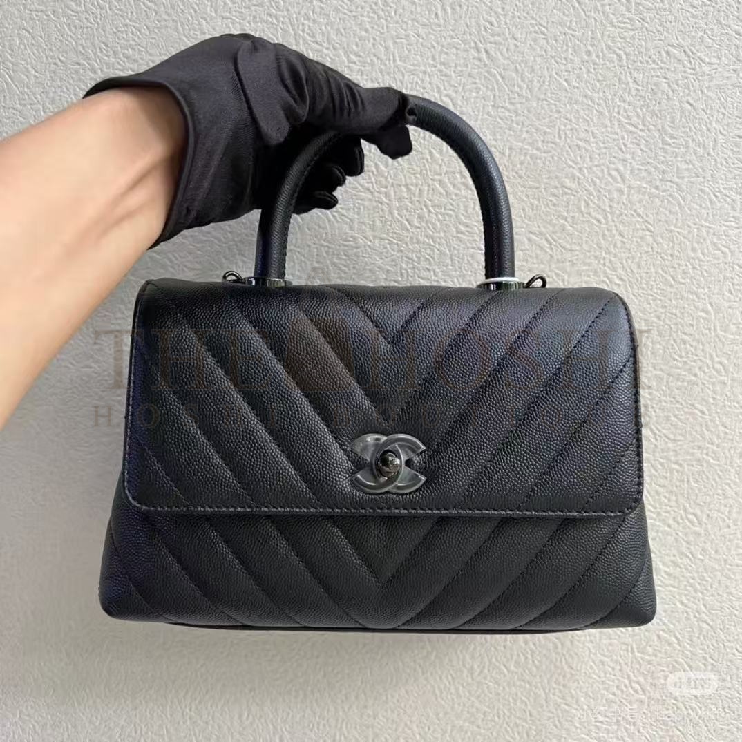 Ch**el V-Stitch Logo Top Handle Flap Bag Small Caviar Leather Black A92990 Master Quality