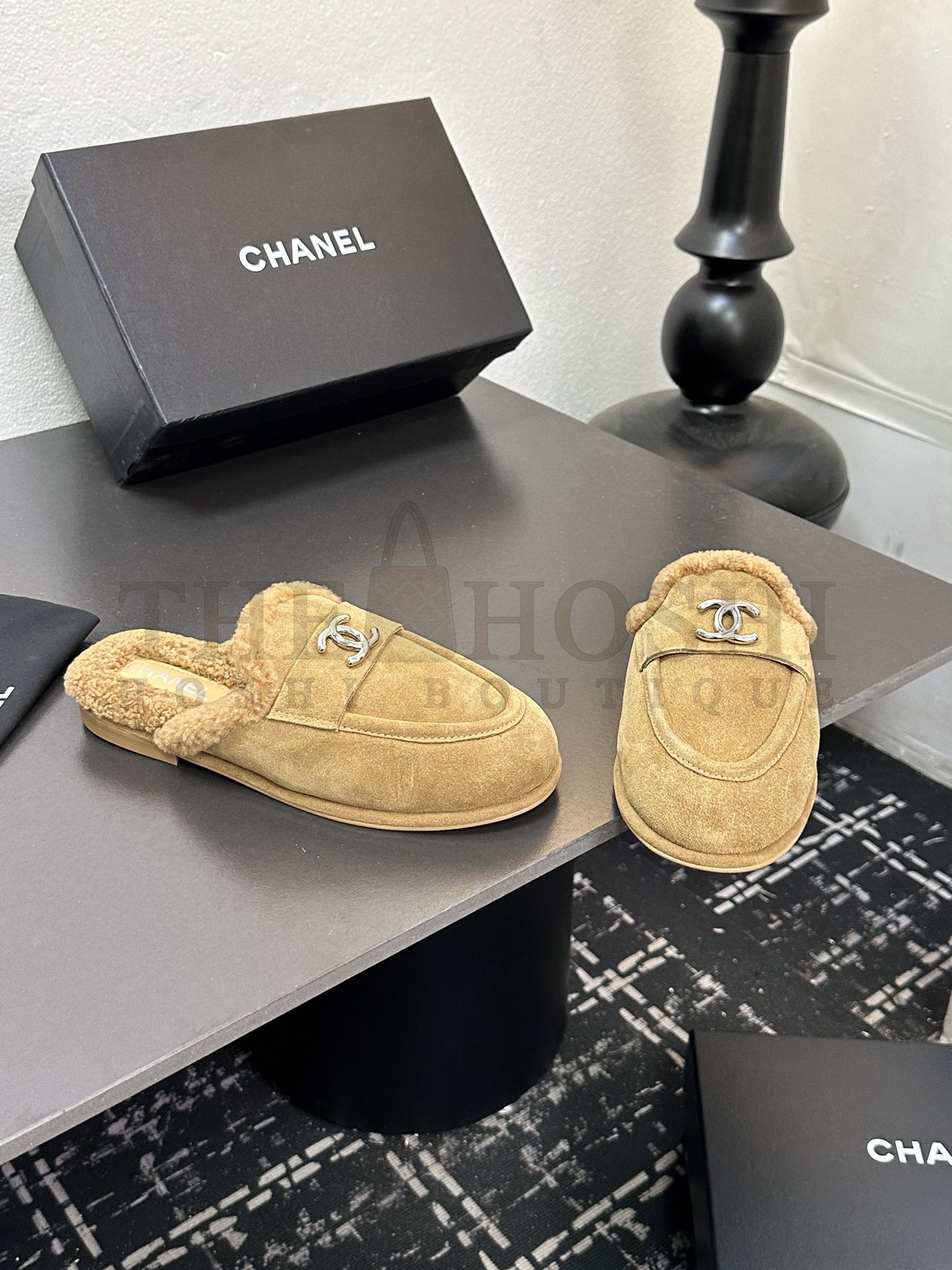 Ch**el CH 25K Fur Mule Slippers Suede Leather Shearling Lined 35-41 Master Quality