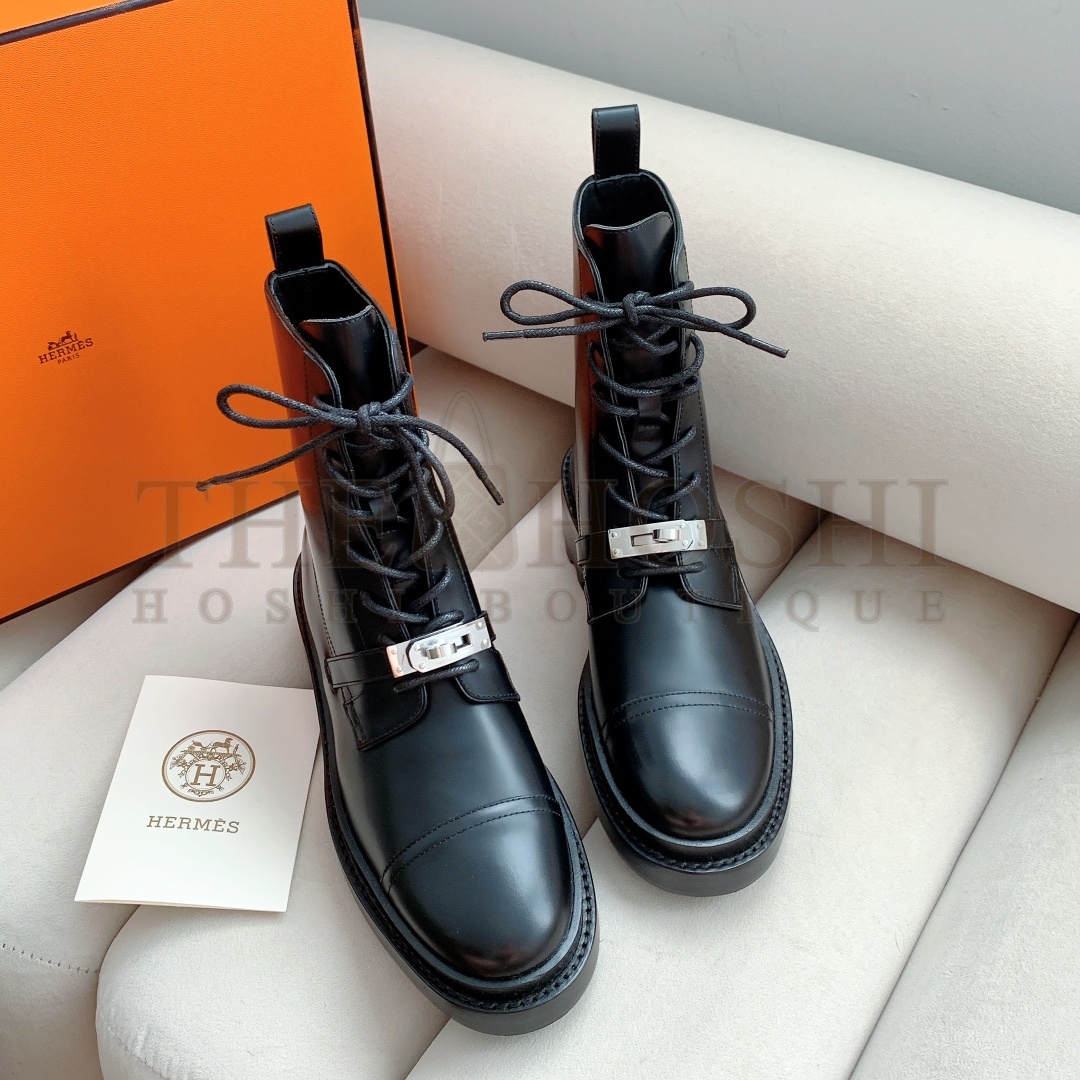 H**me5 Kelly Funk Short Boots 22AW Black Calfskin 4.8cm Heel Master Quality