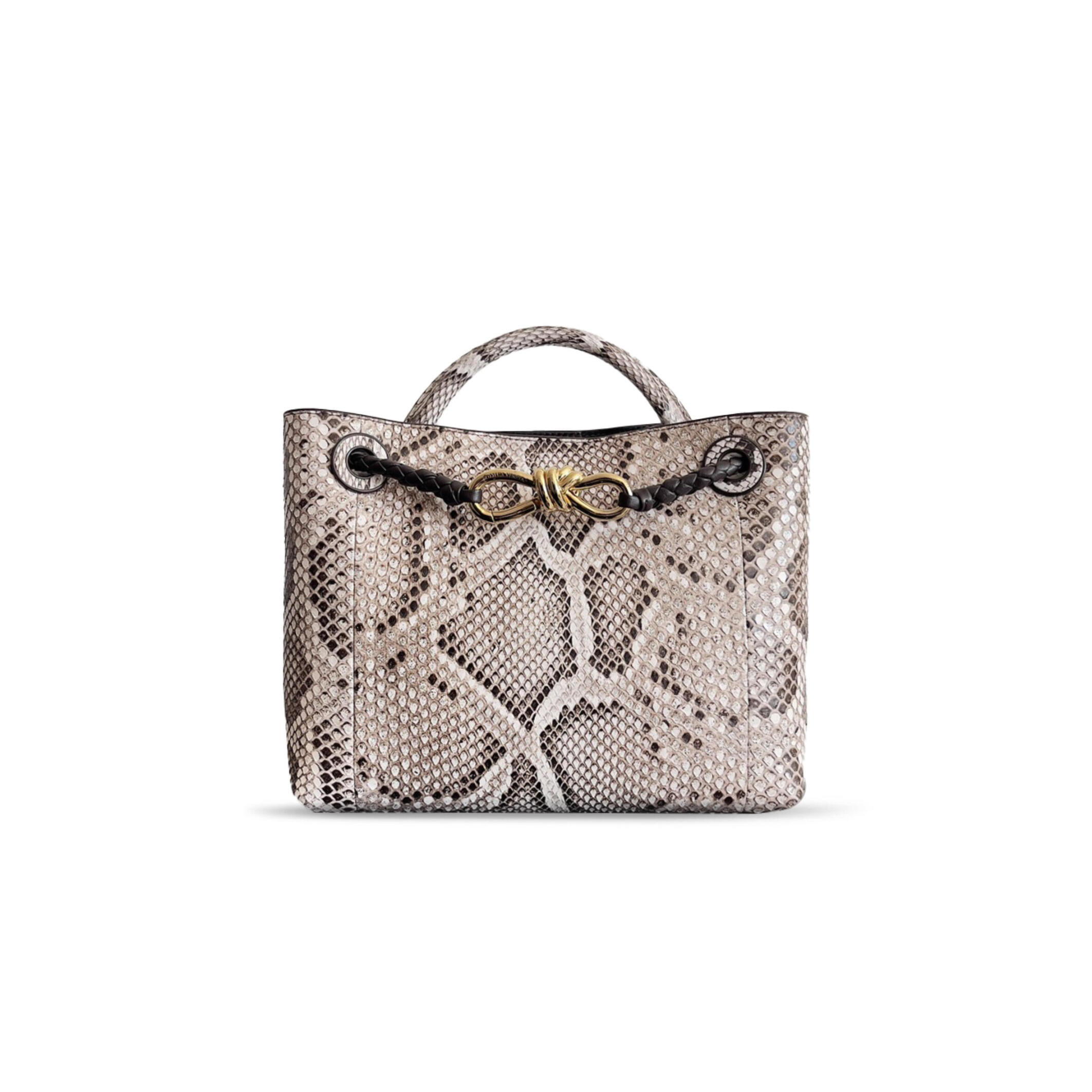 B0tt*ga Ven*ta ANDIAMO SHOULDER BAG 743568VCPP12123 (25*22*10.5cm) Master Quality