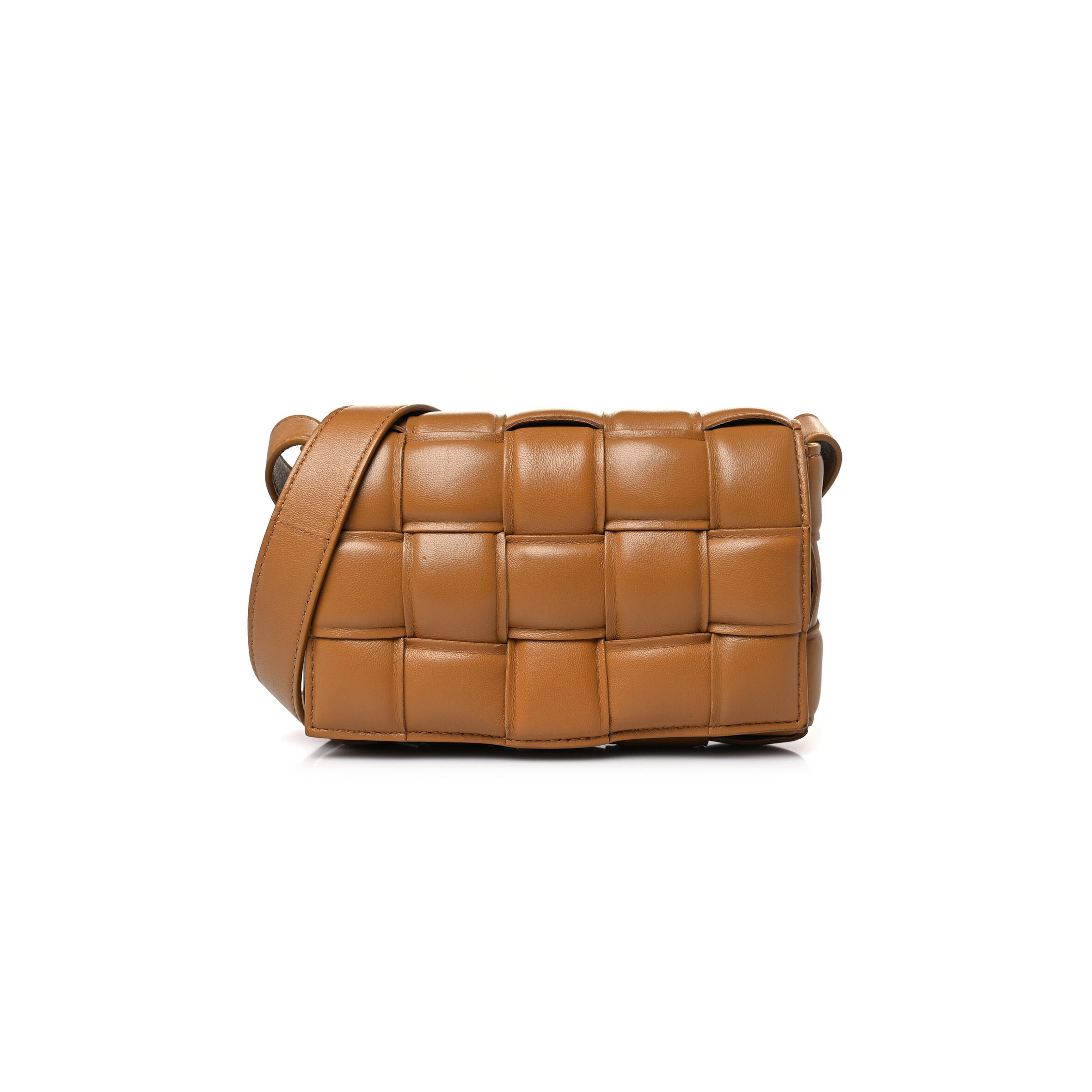 B0tt*ga Ven*ta NAPPA MAXI INTRECCIO PADDED CASSETTE CROSSBODY BAG CARAMEL  (26*18*8cm) Master Quality