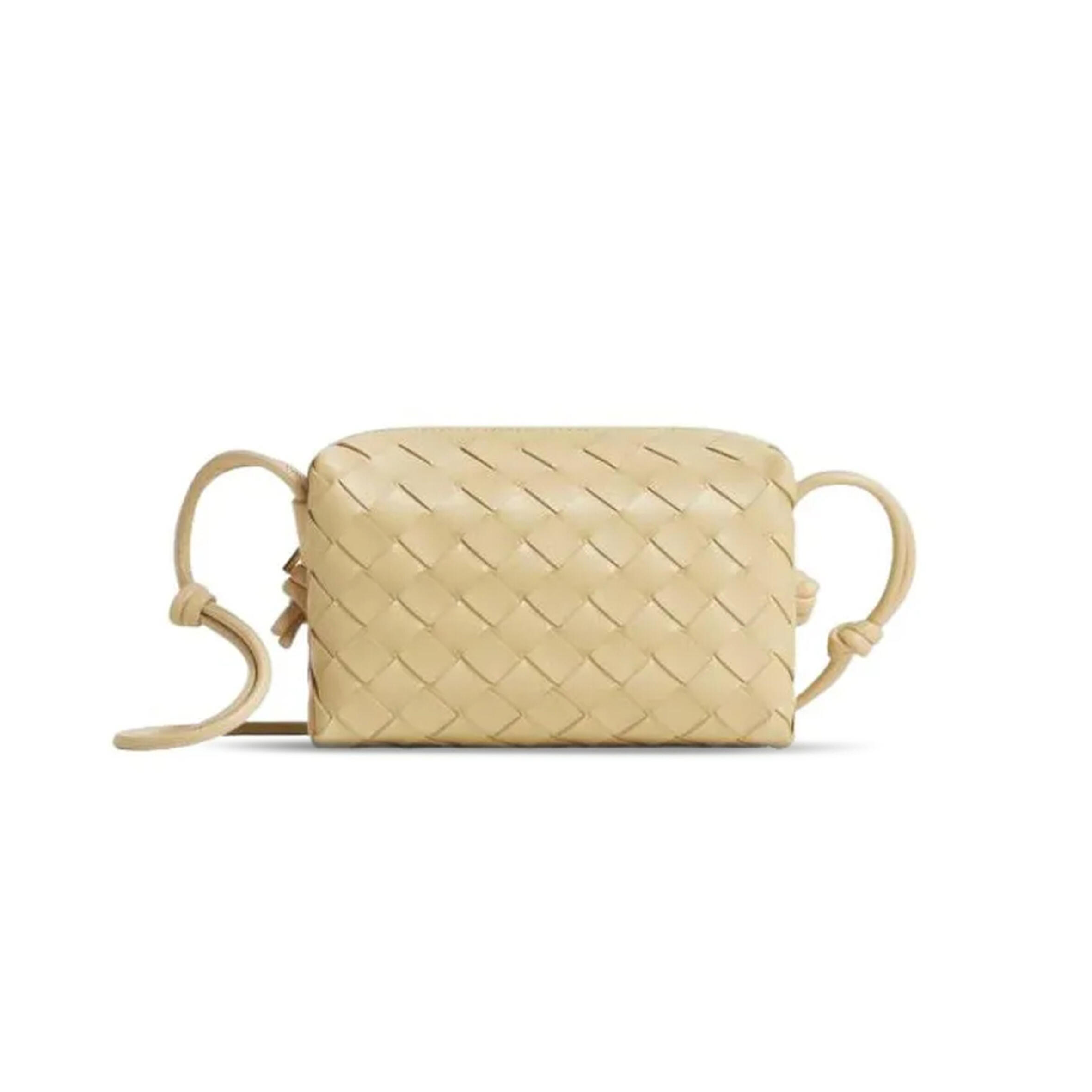 B0tt*ga Ven*ta MINI LOOP CAMERA BAG 723547V1G119776 (17*10*6cm) Master Quality