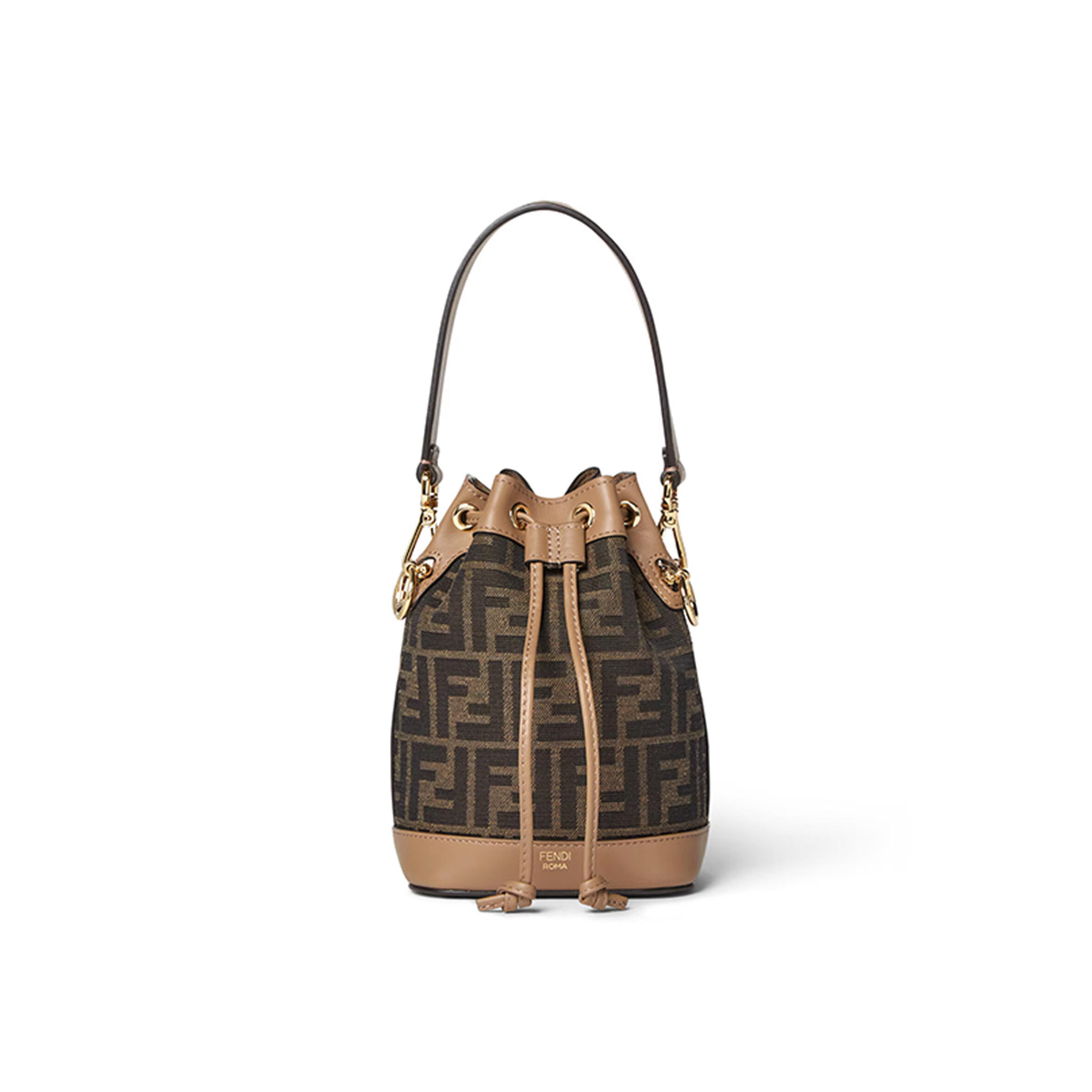 F**di MON TRESOR FABRIC BROWN 8BS093ALP3F1AOE (18*14*12cm) Master Quality