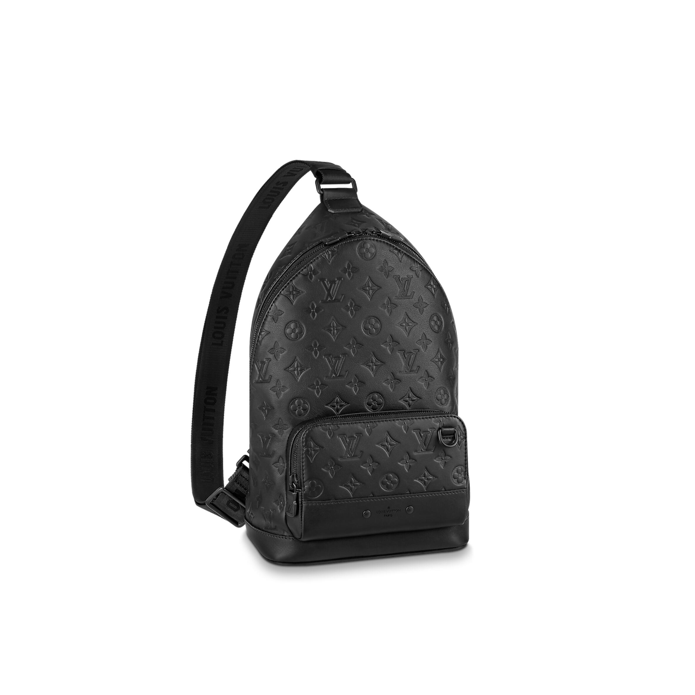 L0vis Vvtt0n RACER SLINGBAG M46107 (42*24*12cm) Master Quality