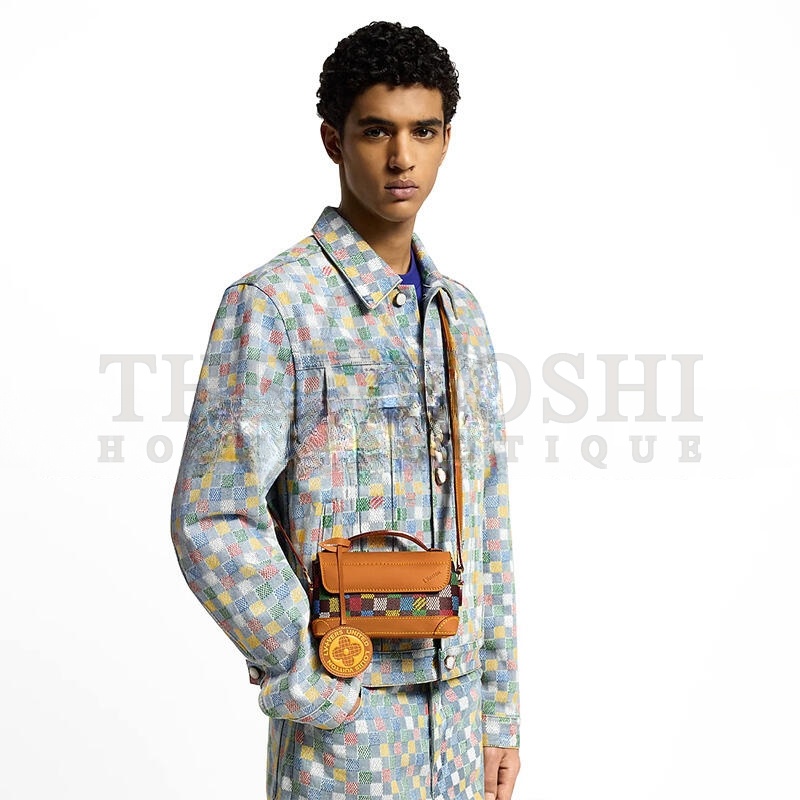 L0vis Vvtt0n STEAMER EAST WEST WEARABLE WALLET N00187 (20*11*5cm) Master Quality