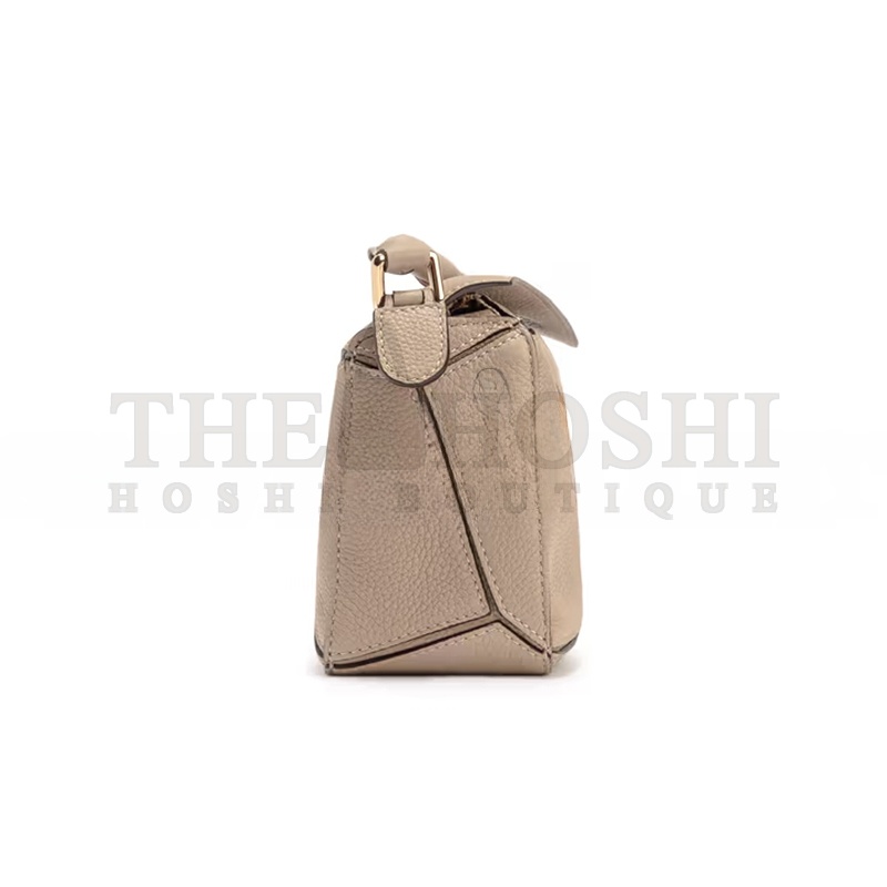 L0ew* MINI PUZZLE BAG IN SOFT GRAINED CALFSKIN A510S21X67-2150 (18*12.5*8cm) Master Quality