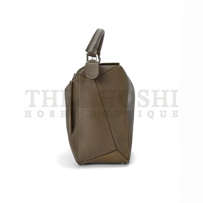 L0ew* LARGE PUZZLE BAG IN S*pPLE GRAINED CALFSKIN B510PNLX01 (33*21.5*14.7cm) Master Quality