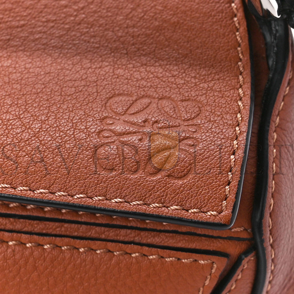 L0ew* CALFSKIN MINI PUZZLE BAG TAN (18*12.5*8cm) Master Quality