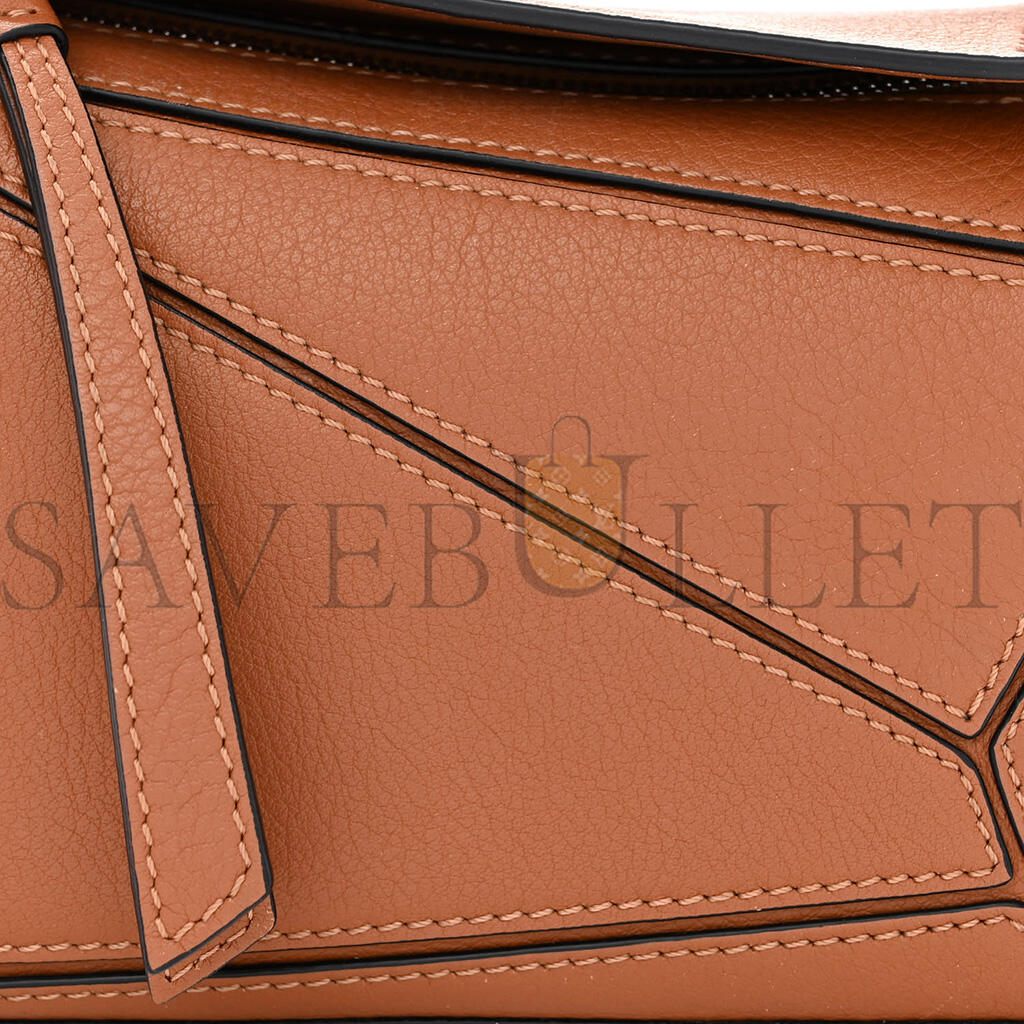 L0ew* CALFSKIN MINI PUZZLE BAG TAN (18*12.5*8cm) Master Quality