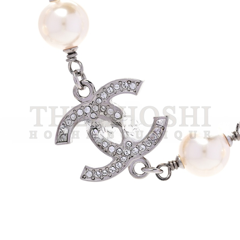 Ch**el GRADUATED PEARL CRYSTAL CC LONG NECKLACE SILVER Master Quality