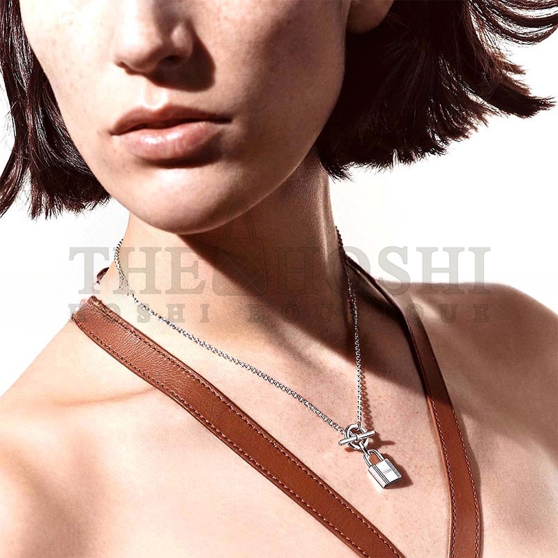 H**me5 SILVER KELLY CADENAS PENDANT NECKLACE Master Quality