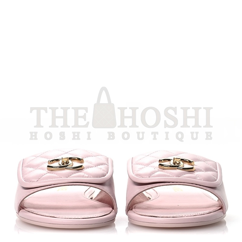 Ch**el LAMBSKIN QUILTED TURNLOCK FLAT MULES 1669317 Master Quality